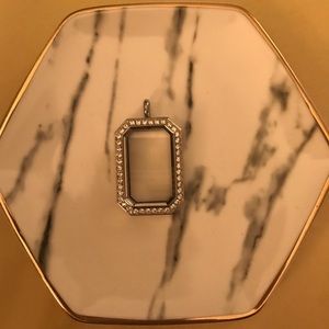 Origami Owl Emerald locket. (Hinged style)